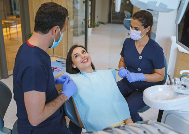 Best Dental Bonding  in Oelwein, IA